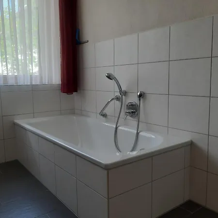 Zur Brucke Hotel Minheim